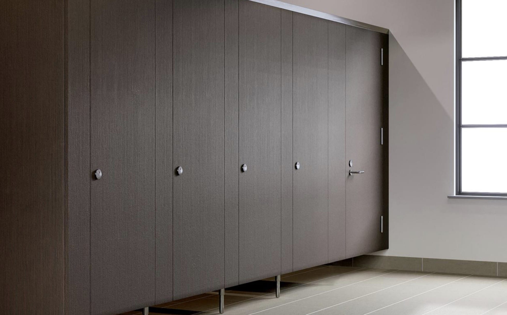 Dark woodgrain high-privacy laminate cubicle system